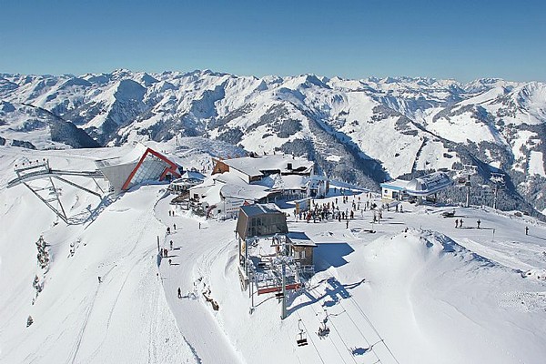 kam 000090_top-view-of-the-ski-region-of-superlatives_fotograf-simon-oberleitner